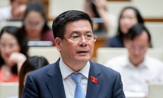 Ủy viên Trung ương Đảng, Phó Bí thư chuyên trách Đảng ủy Quốc hội Nguyễn Hồng Diên